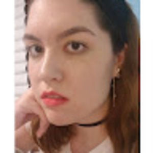 Meet your Posher, Caitlin